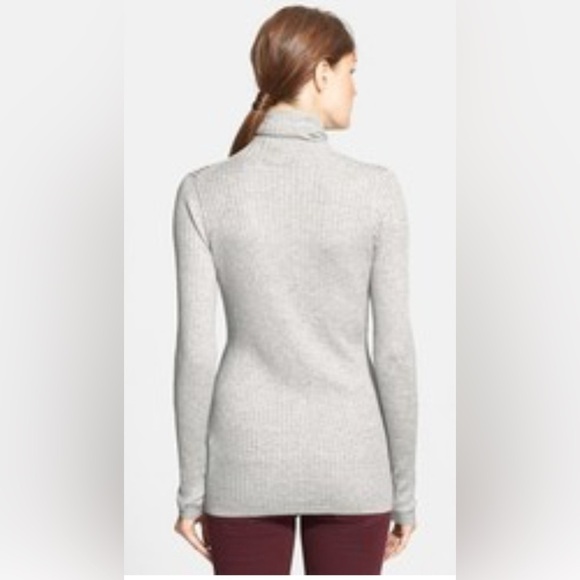 Vince Ribbed Turtleneck Long Sleeve Top – Heather Gray. Size Medium - Picture 14 of 14